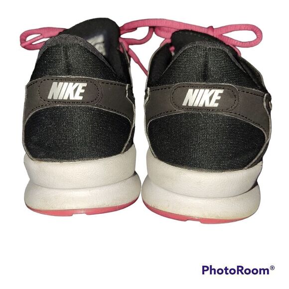 Nike women's running sneakers size 8.5. - Picture 7 of 9